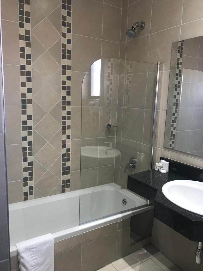 Hotel Galaxy Tower Йоханесбург Екстериор снимка