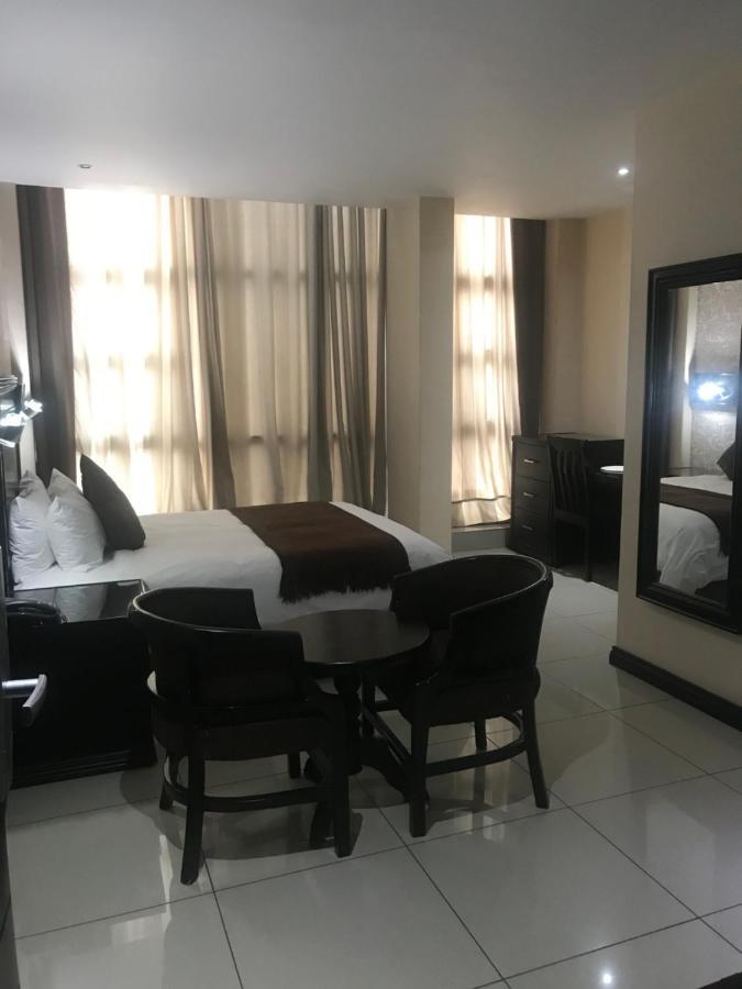 Hotel Galaxy Tower Йоханесбург Екстериор снимка