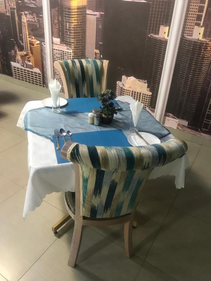 Hotel Galaxy Tower Йоханесбург Екстериор снимка