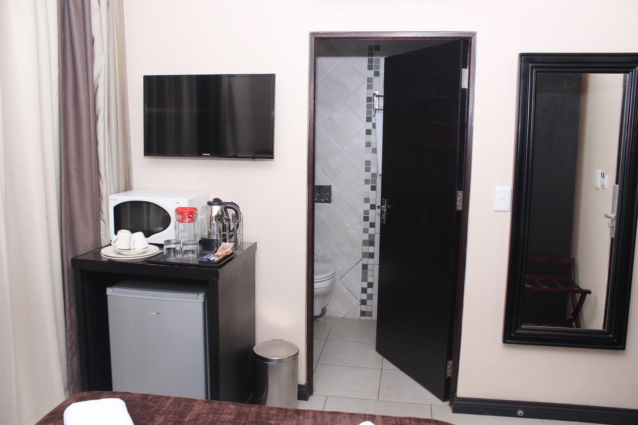 Hotel Galaxy Tower Йоханесбург Екстериор снимка