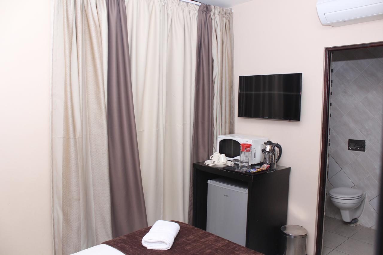 Hotel Galaxy Tower Йоханесбург Екстериор снимка